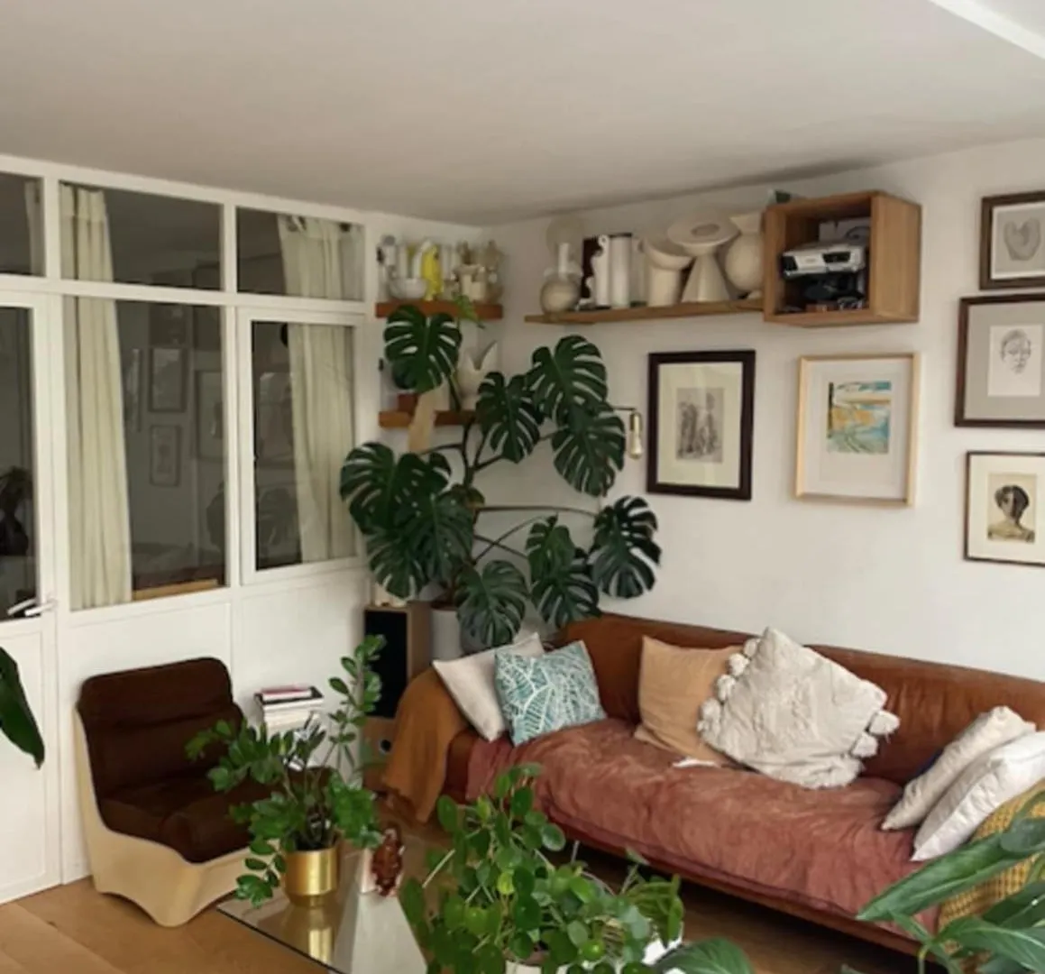 Sublime Spacious Apartment In Menilmontant Paříž